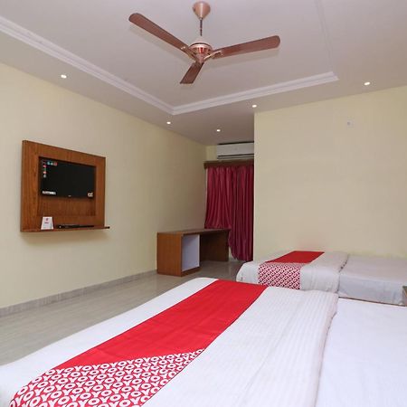 Hotel O G K Palace Bodh Gaya Ngoại thất bức ảnh